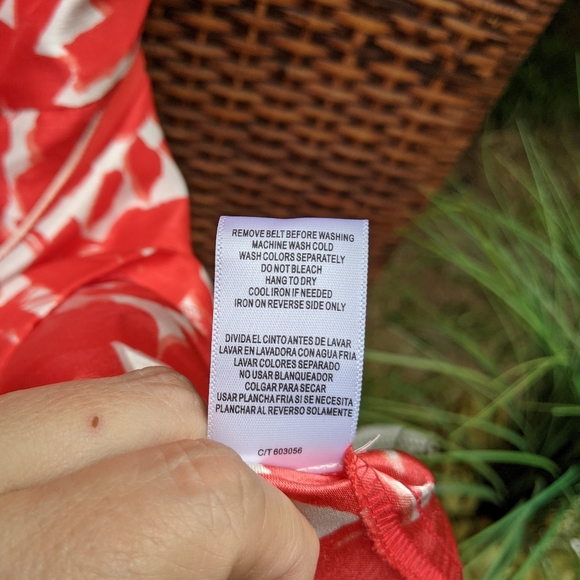 Danny & Nicole Sleeveless Dress Sale! - Picture 10 of 12